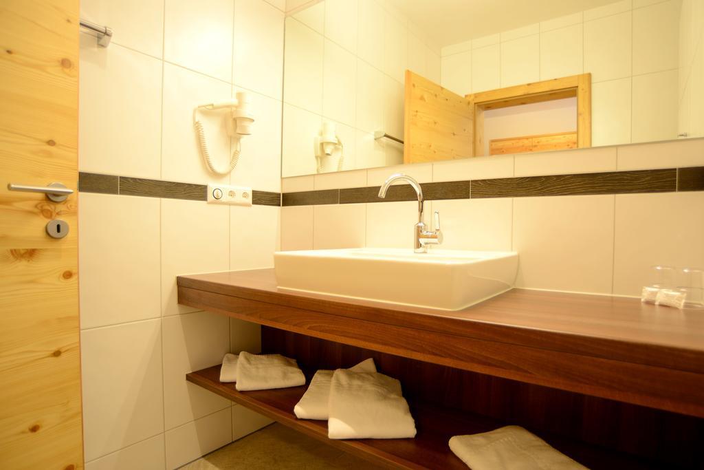 Hotel Brunnwirt Weissbriach Εξωτερικό φωτογραφία