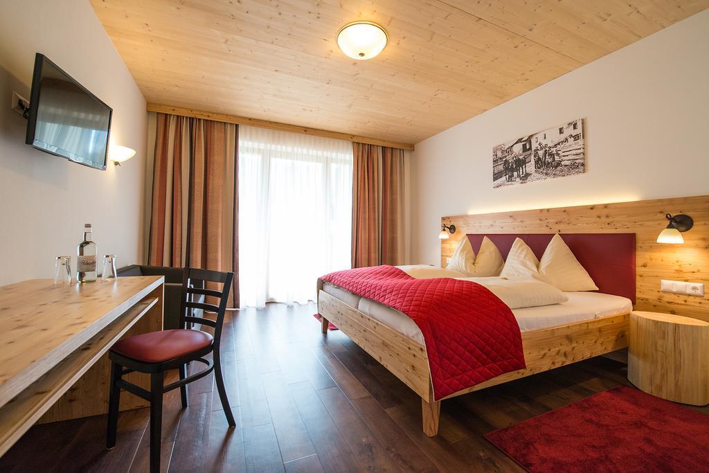 Hotel Brunnwirt Weissbriach Εξωτερικό φωτογραφία