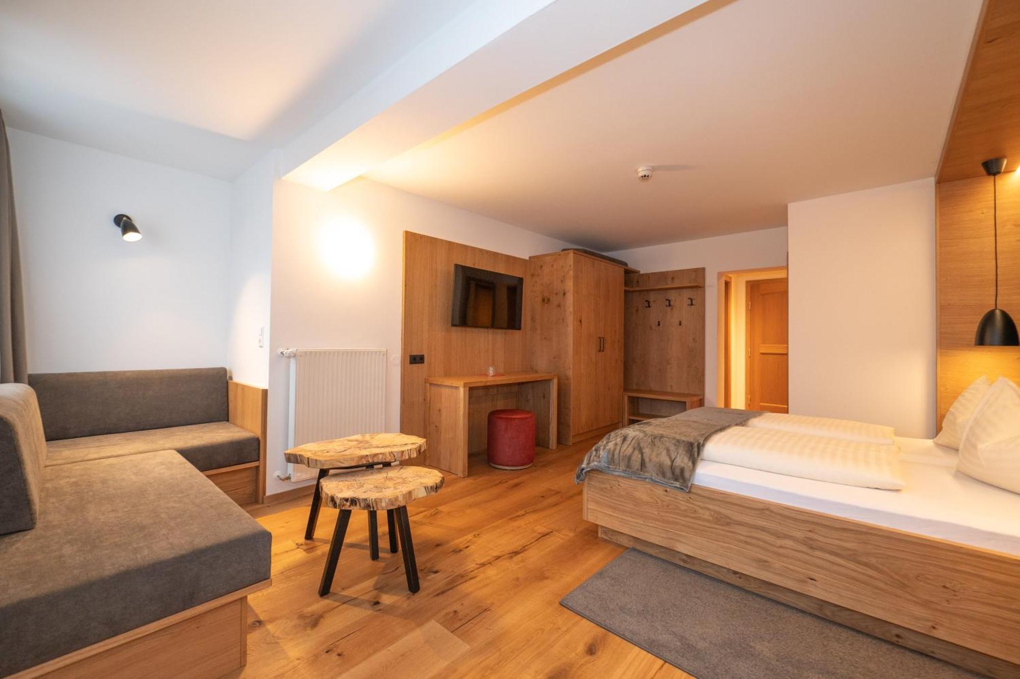Hotel Brunnwirt Weissbriach Εξωτερικό φωτογραφία