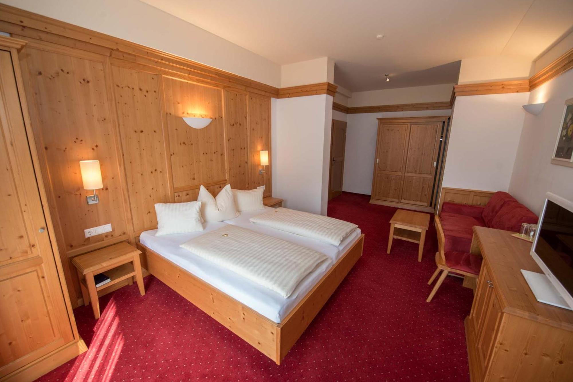 Hotel Brunnwirt Weissbriach Εξωτερικό φωτογραφία